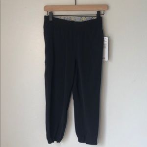 Ivivva (lululemon for kids) pants size 14
